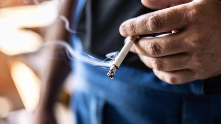 Sigarette più care, scattano gli aumenti: rincari fino a 30 centesimi a pacchetto