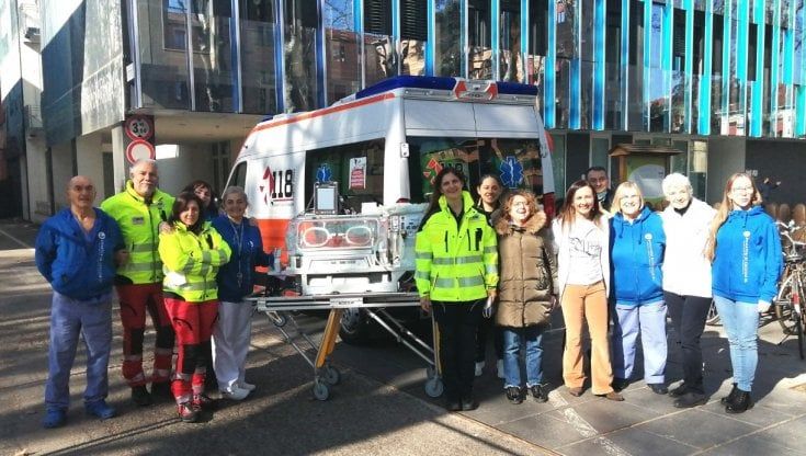 Al Maggiore di Parma un automezzo e una culla termica per il trasporto emergenza neonatale