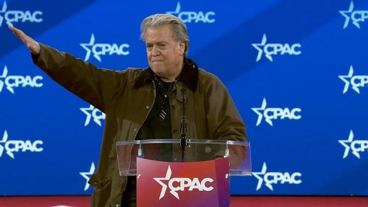 Scuola per sovranisti, Steve Bannon ci riprova: ricorso al Tar del Lazio per la Certosa di Trisulti