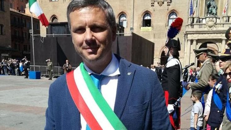 Insulti e offese al sindaco di Baricella durante un incontro pubblico. Un mese fa la lettera con minacce di morte