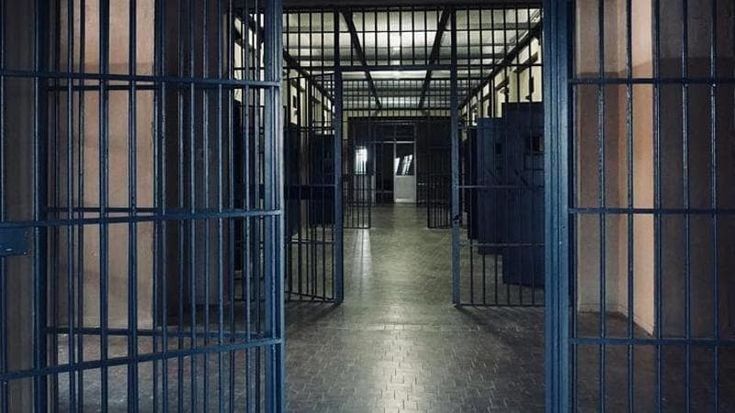 Morto in carcere figlio di un boss dei Casalesi: Costantino Russo si era pentito, si indaga