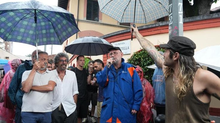 Voci dal Leonka sgomberato: “Noi come l’araba fenice, rinasceremo ancora nel nome di Fausto e Iaio”