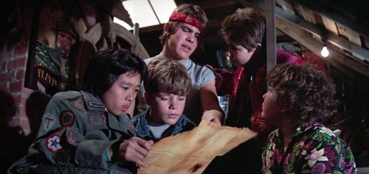 I Goonies compiono trent'anni: i protagonisti ieri e oggi