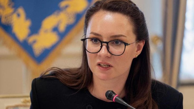 Kiev, nuovo rimpasto di governo: Zelensky licenzia la premier