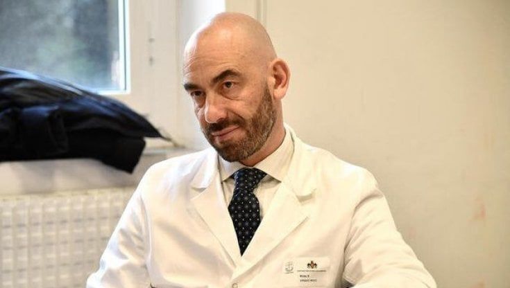 L'infettivologo Bassetti: "La scuola riapra anche in zona rossa, la Dad non è scuola"