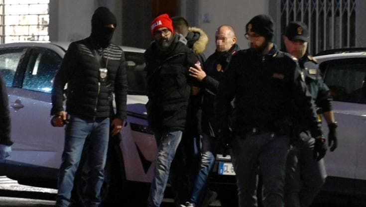 Sgominata banda di pusher che gestiva lo spaccio nel centro di Firenze, 14 arresti