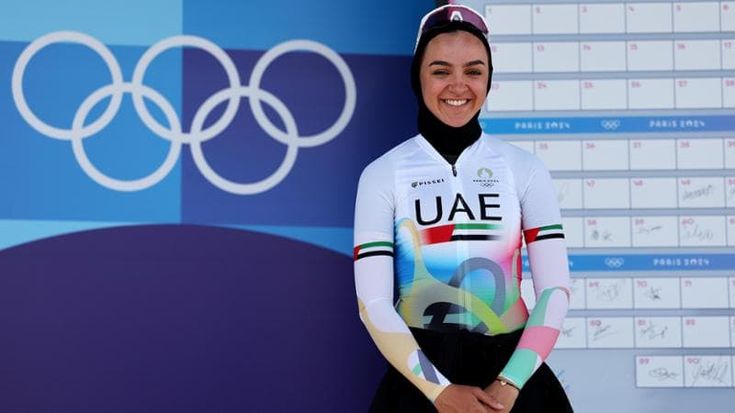 Safiya Al Sayegh lascia il ciclismo, correva con l’hijab: “Ho scelto il volere di Allah”