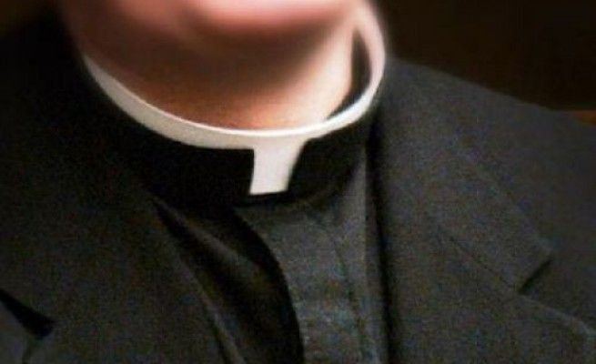 Savona, prete esibizionista<br />condannato a 7.500 euro di multa