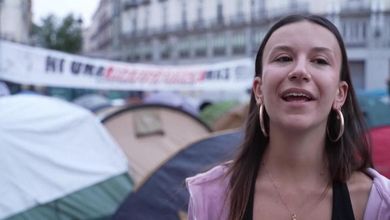 Madrid, i ragazzi in tenda contro il caro affitti: "Avanti così e divideremo una stanza a 50 anni..."