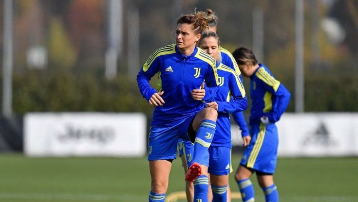 Calcio donne, la Juventus ci riprova in Champions. Montemurro: "Wolfsburg grande squadra ma il pubblico ci darà una spinta in più. Devono temerci"