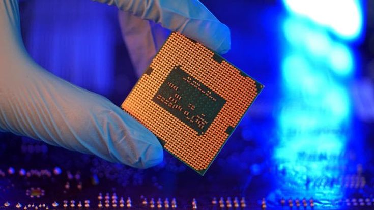 Microchip, mercato a 600 miliardi di dollari nel 2027