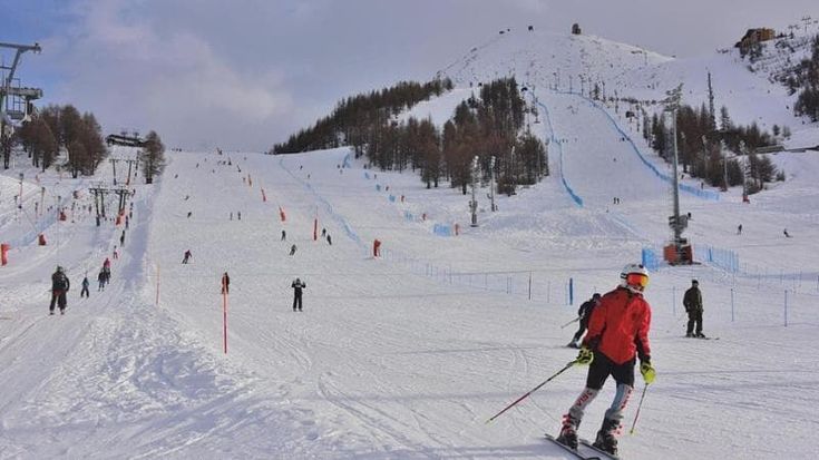 Sestriere, gara deserta per l’albergo con vista sulle piste