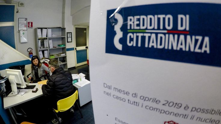 Reddito di cittadinanza a macchia di leopardo. Solo il 3,6% trova lavoro