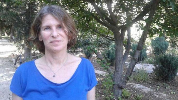 “Amos Oz, un violento” La figlia Galia accusa