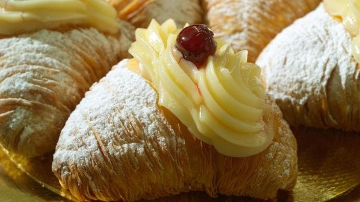 Impossibile resistere al dessert, anche quando si è sazi. Oggi la scienza spiega perché