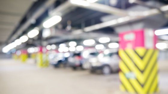Auto, quasi la metà degli incidenti avviene in parcheggio