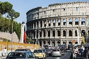 Fori, parte l'operazione addio alle auto<br />"Il primo passo per l'area archeologica"