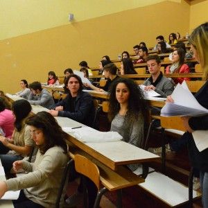 Medicina, plico manomesso a Bari: indaga la Digos, quiz a rischio annullamento in tutta Italia