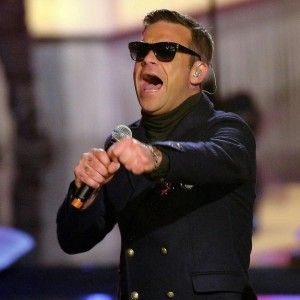 Robbie Williams stella del Primo Maggio: 2 ore di show a Torino