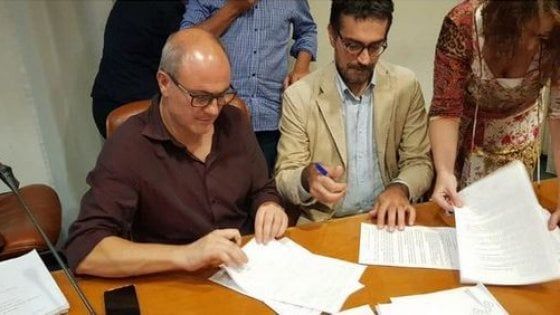Firmato il nuovo contratto dei medici, era atteso da 10 anni: 200 euro di aumento medio mensile