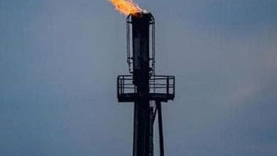 Caro carburanti, convocati al Mimit gli operatori delle raffinerie: “Aumentare la produzione”