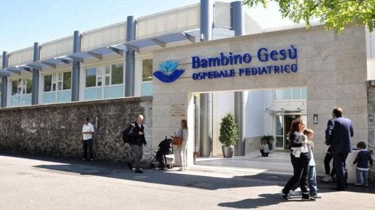 Estate, boom di traumi tra bambini e ragazzi: 20mila accessi l’anno al Bambino Gesù