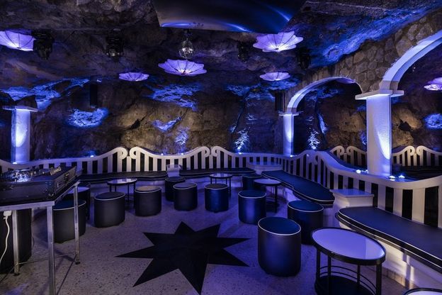 Positano, Aoki dj guest del "Music on the Rocks"