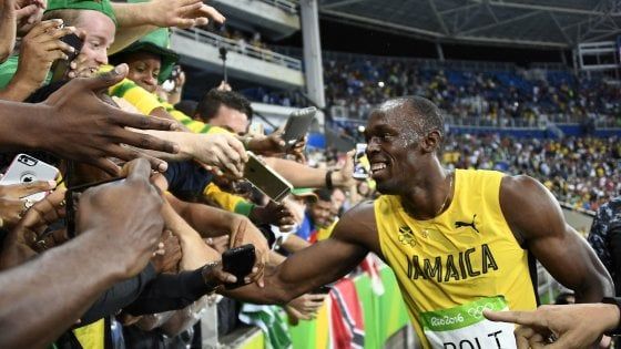 Atletica, super Bolt fa il bis: domina anche i 200. "Sono il più grande"