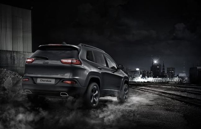 Nuova Jeep Cherokee Night Eagle, voglia di "special"