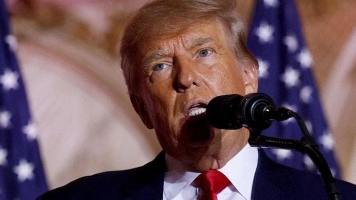 Trump incriminato per l’assalto al Congresso. Quattro capi d’accusa tra cui cospirazione