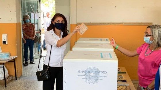 Elezioni in Toscana, Ceccardi sconfitta: "Ci ho creduto fino alla fine"