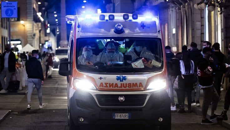 Bitonto, 19enne muore uscendo fuoristrada con la sua auto