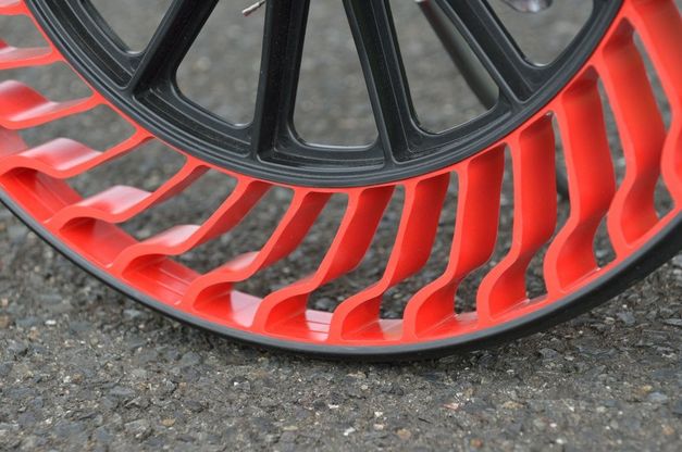 Le ruote senz'aria della Bridgestone
