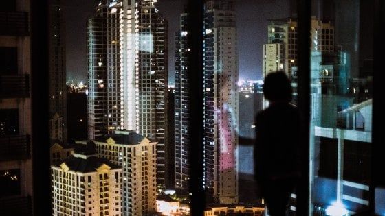 'The Cleaners', dietro alle immagini che passano o non passano sui social c'è un popolo di pulitori