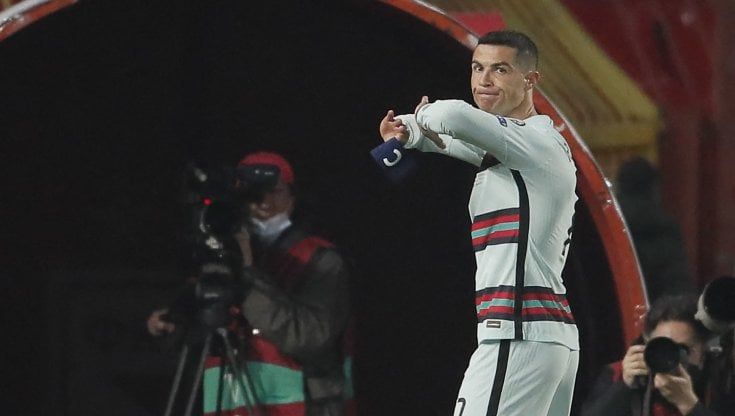 Qualificazioni Mondiali, goal line e var spento: il pasticcio della tecnologia