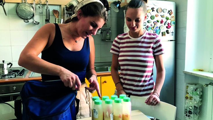 Milano, il latte che regala vita: così cresce la rete delle mamme solidali