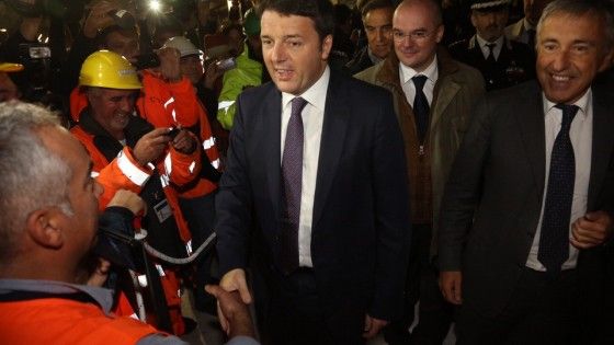 Renzi chiude gli scavi della Variante di Valico: "Usciamo dal tunnel della rassegnazione"