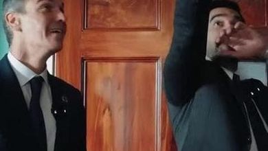 Mamdani e Sanchez giocano a basket insieme: "Essere di sinistra vuol dire tentare tiri difficili"