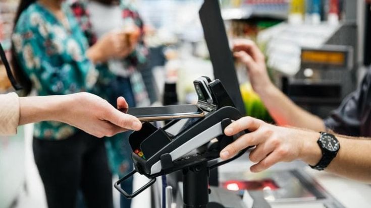 I consumi generali calano, il franchising tiene e si espande