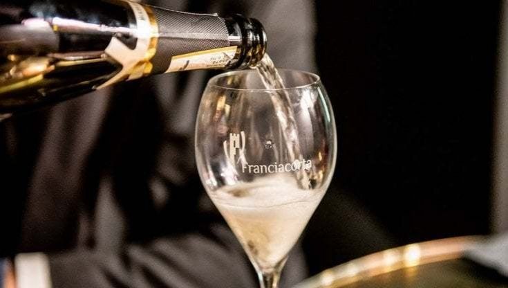 Il Franciacorta sbanca: a Natale secondo solo allo Champagne