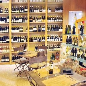 I grandi vini francesi sono da quarant'anni alla Casa del Barolo