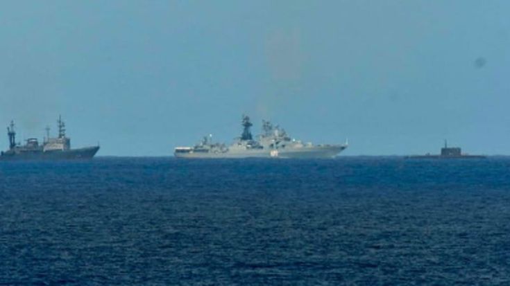 La fregata italiana intercetta il sottomarino russo