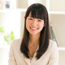 Marie Kondo: "Il segreto del riordino è decidere in base alle emozioni" 
