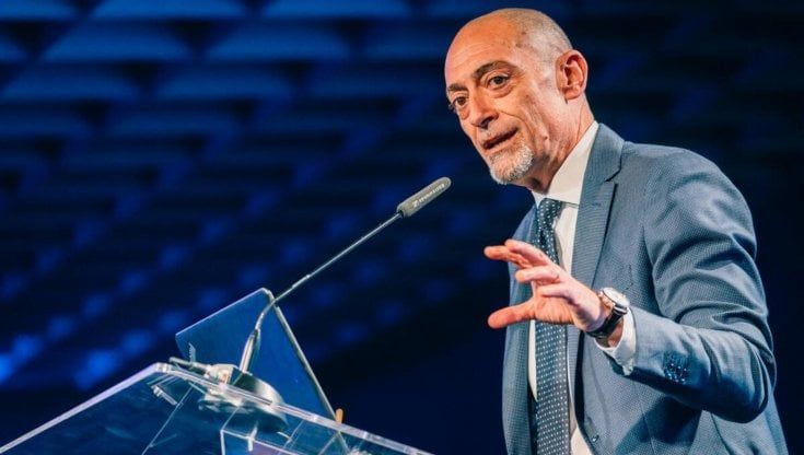 Crisci: "Incentivi, fisco e infrastrutture, per l'auto serve un piano strategico"