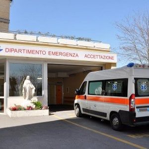 Roma, spago attorno al collo: in coma bimba di tre anni