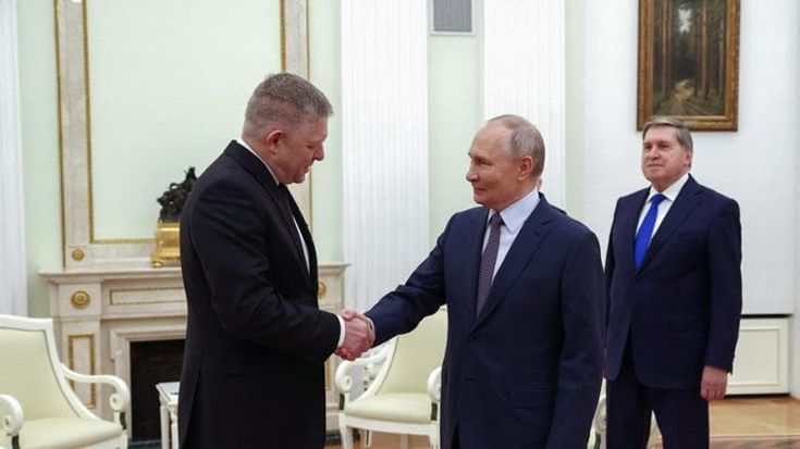 Guerra Ucraina-Russia, le news del 22 dicembre. Trump: “Voglio incontrare Putin”. Il premier slovacco a Mosca