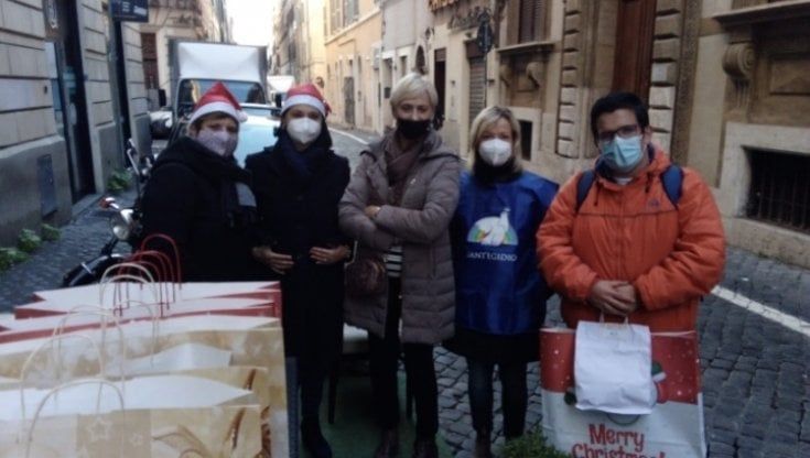Coronavirus Roma, Natale in zona rossa. Il ristoratore: "Cucinerò per i più bisognosi e donerò pasti caldi"
