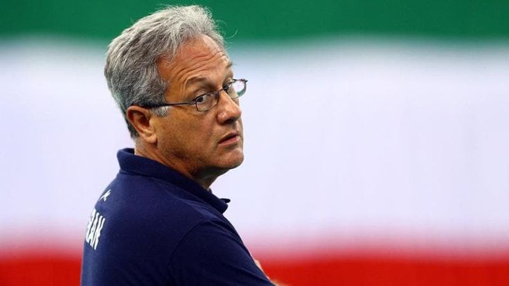 Velasco, l’allenatore dei due mondi, che sogna un’altra Olimpiade. Il ritratto del nuovo ct della nazionale femminile