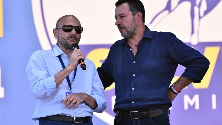 Salvini e il gioco pericoloso con il candidato non vedente: "Sarà un occhio per gli italiani"