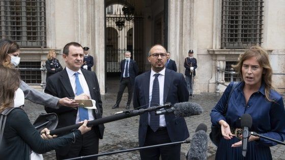 Stati generali, Conte: "Coinvolgeremo tutti". Italia Viva: "Confronto positivo"